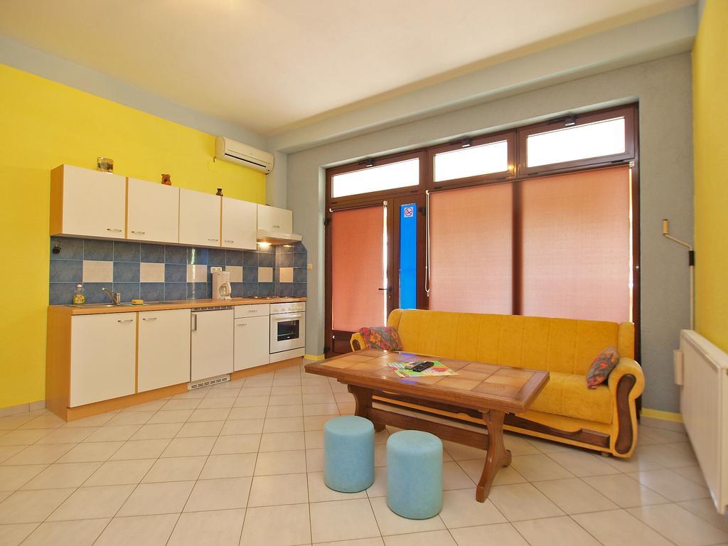 Apartments Denis 19 Фажана Экстерьер фото