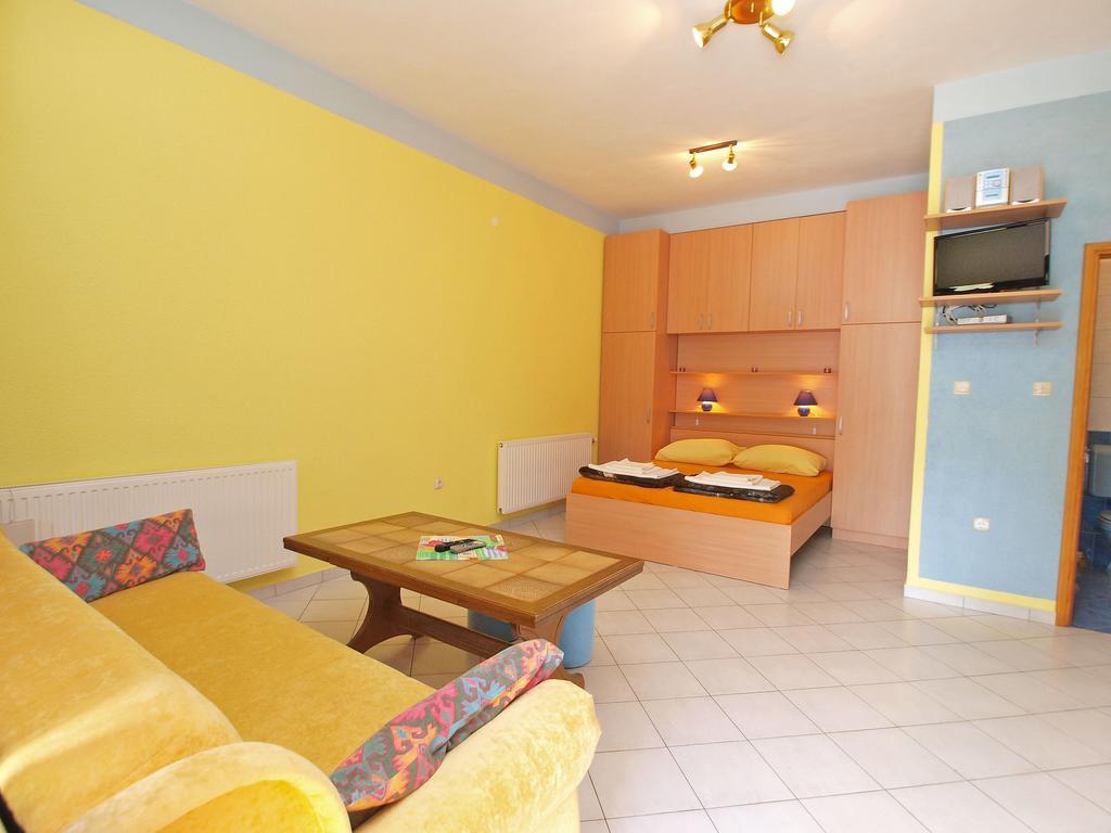 Apartments Denis 19 Фажана Экстерьер фото