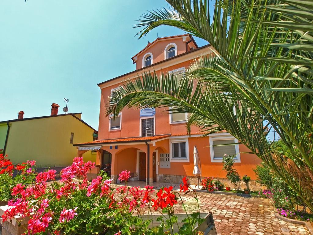 Apartments Denis 19 Фажана Экстерьер фото