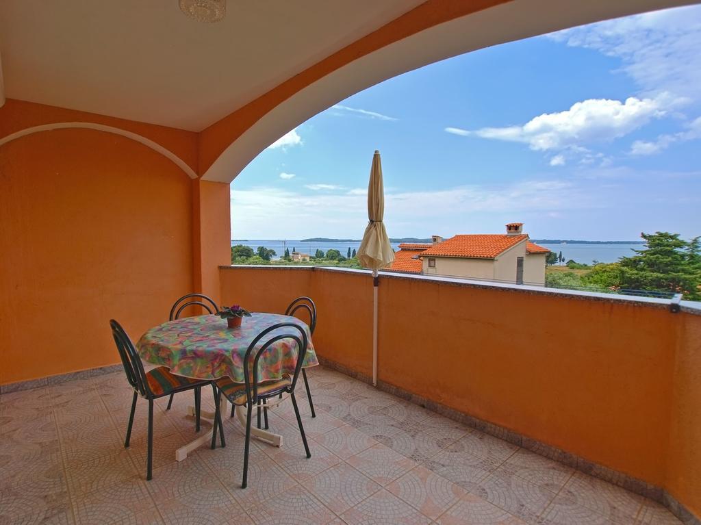 Apartments Denis 19 Фажана Экстерьер фото